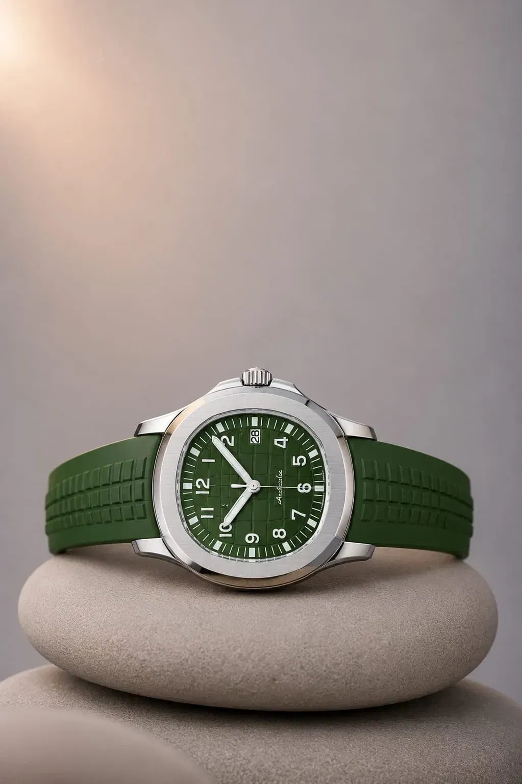 ModNaut Green (Original Seiko Movement)
