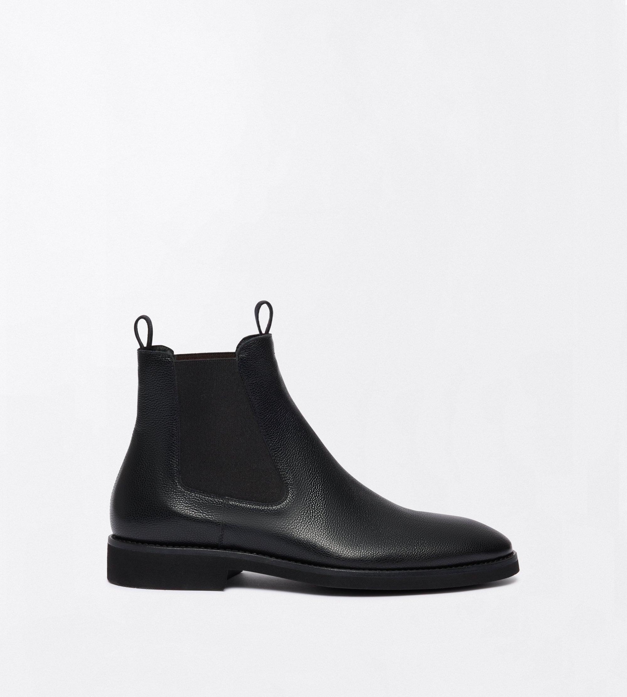 Tom Ford Grain Leather Owen Chelsea Boot