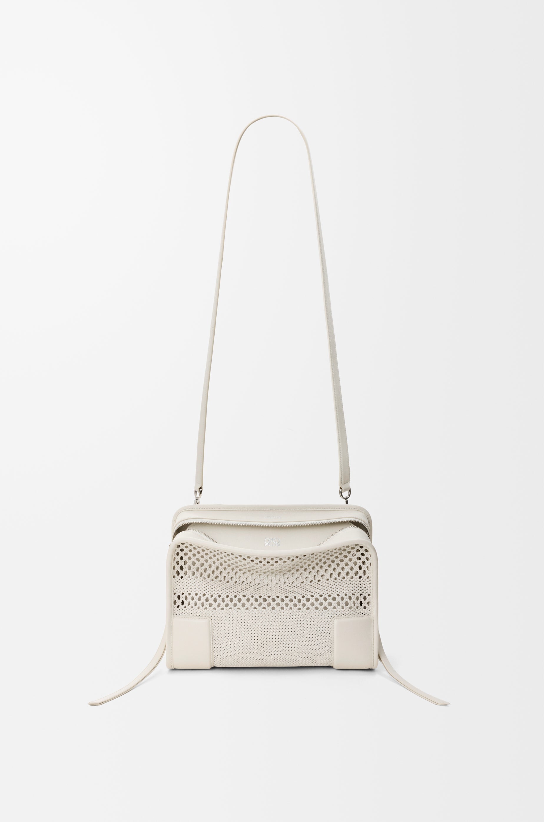 Loewe Medium Amazona 180 bag in woven calfskin