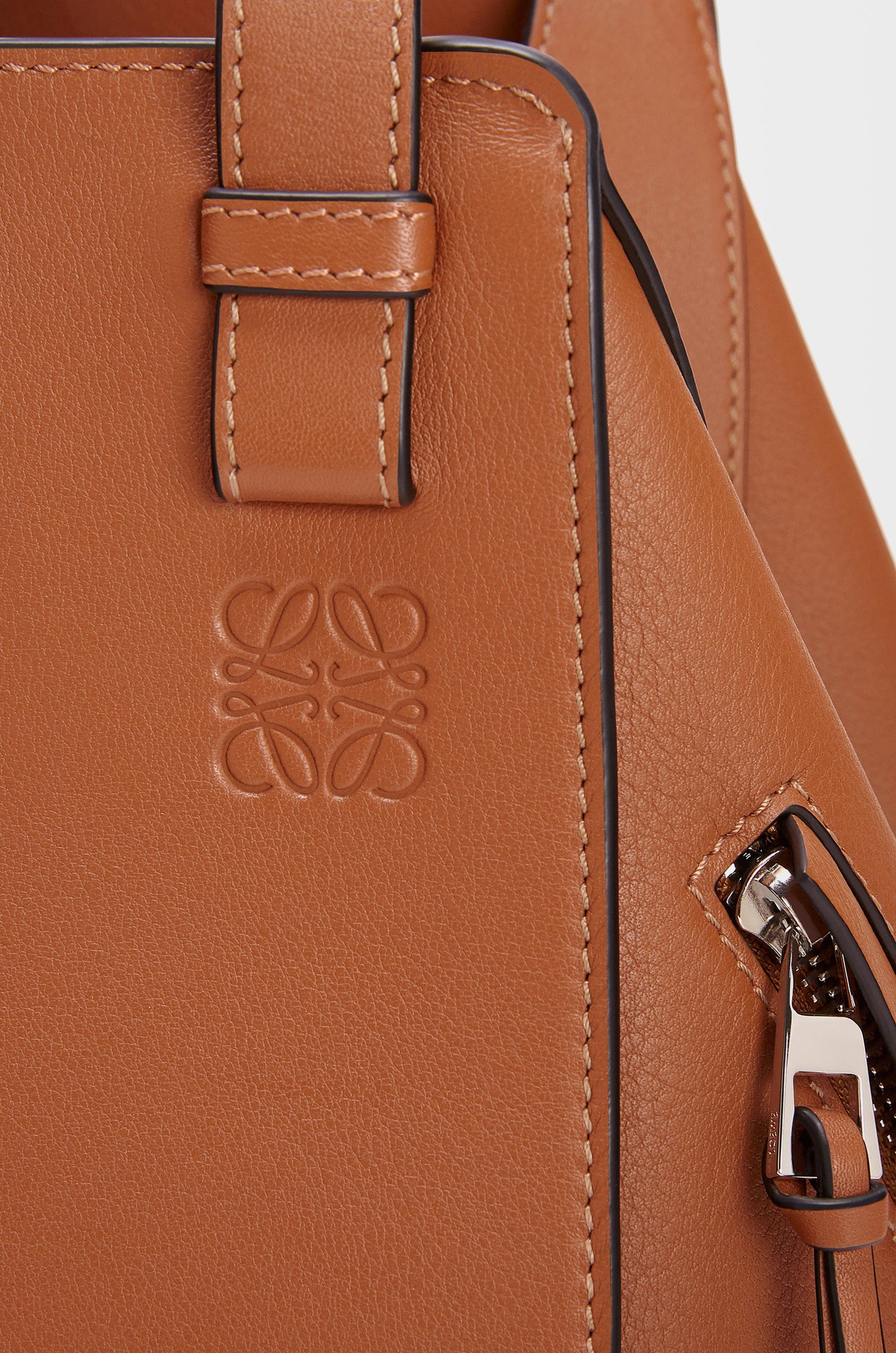 Loewe Small Hammock bag in classic calfskin