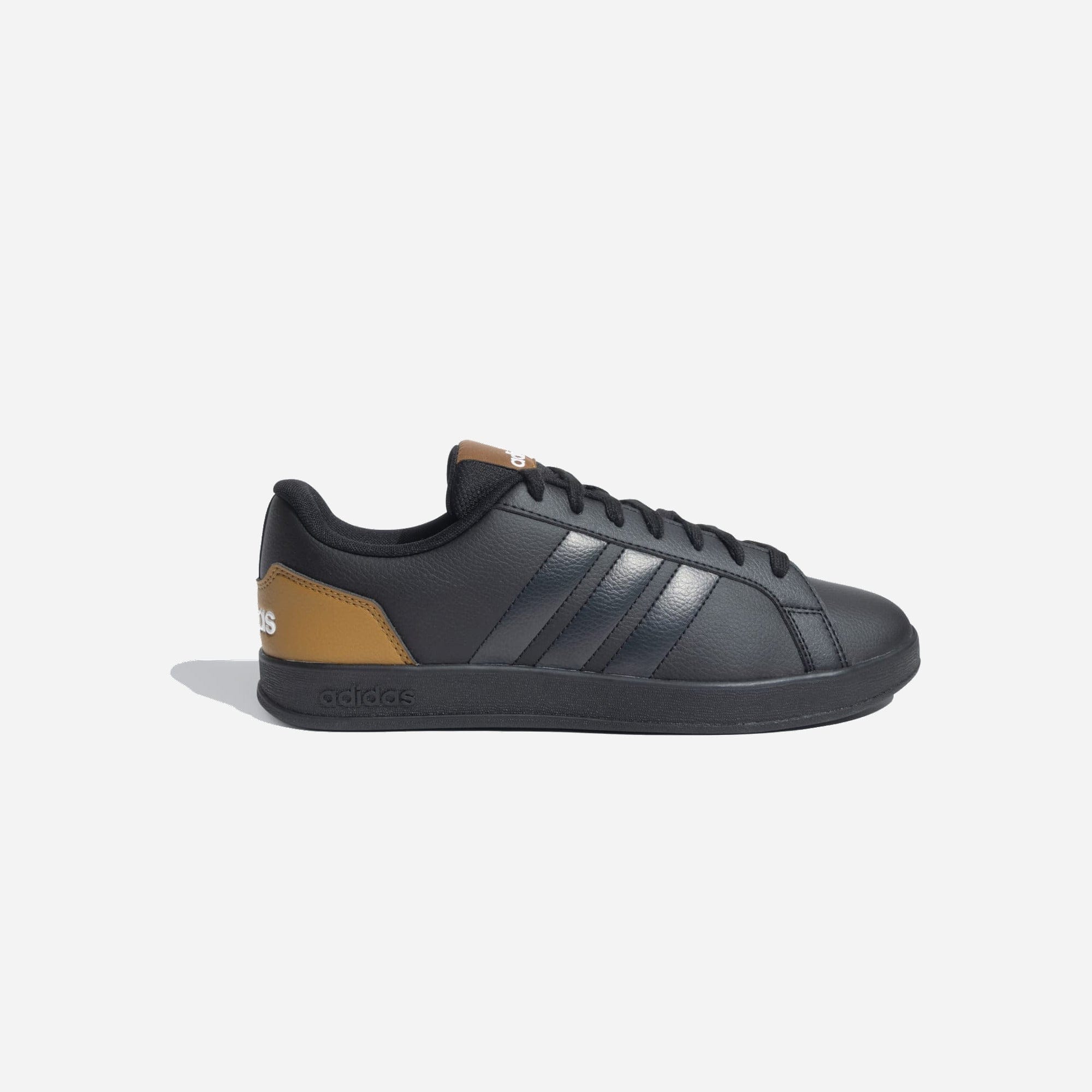 Adidas Woodie Pro Icon Sneaker Core Black Bronze Strata WMNS