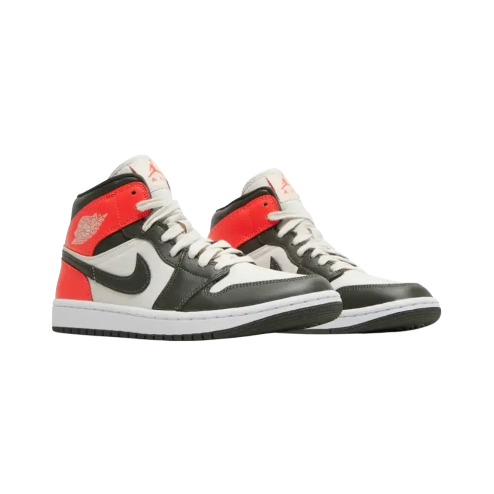 Air Jordan 1 Mid SE 'Newsprint'