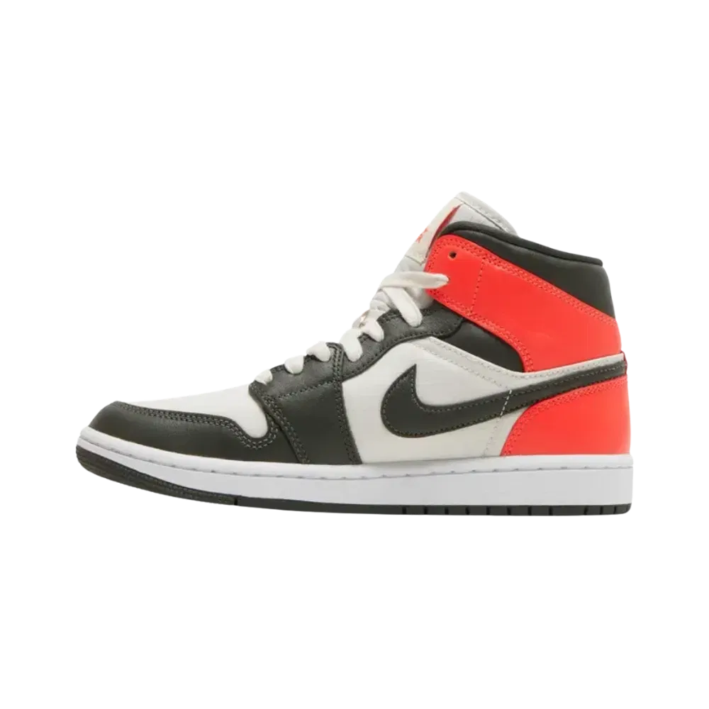 Air Jordan 1 Mid SE 'Newsprint'