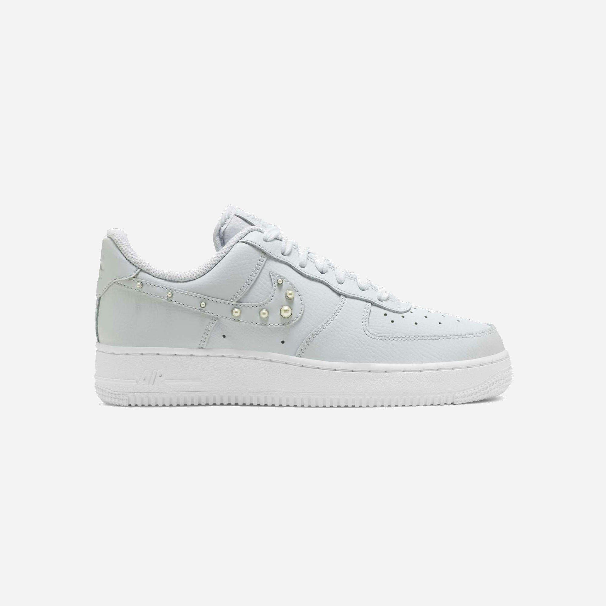 Nike Air Force 1 Low '07 SE Trnd Pearl Swoosh Pure Platinum WMNS