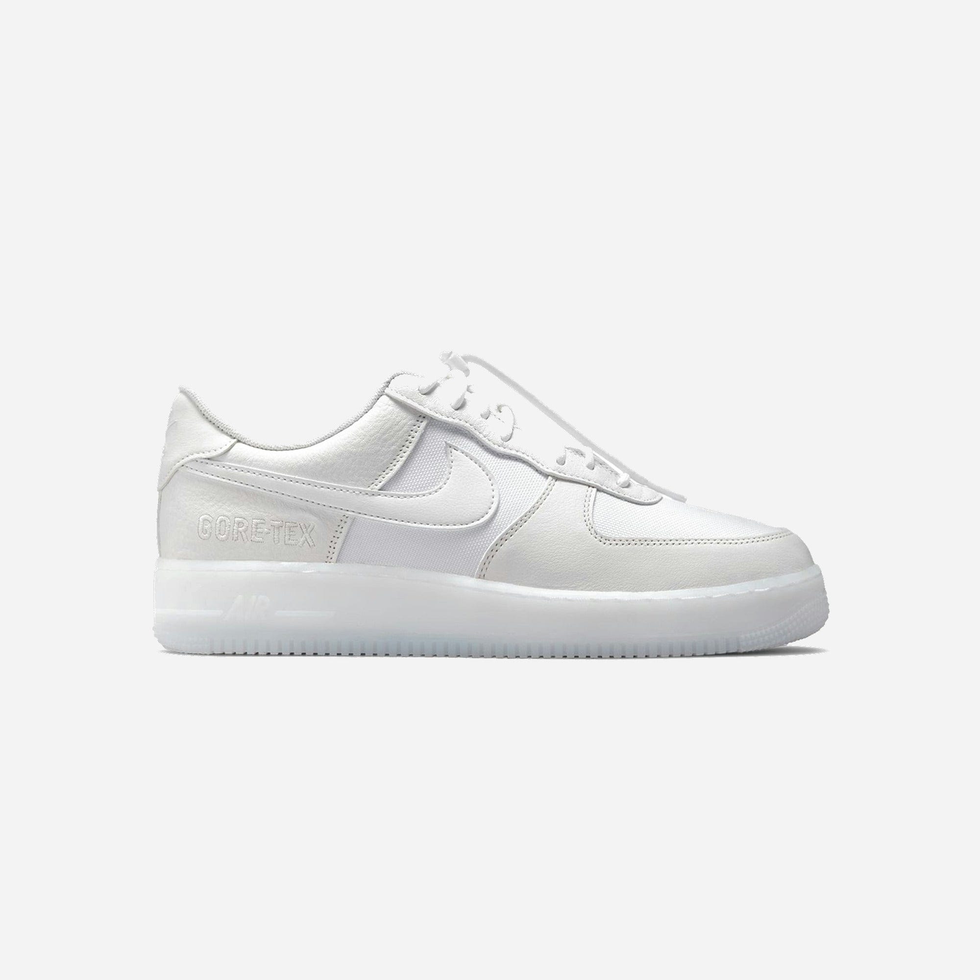 Nike Air Force 1 Low Gore-Tex Triple White