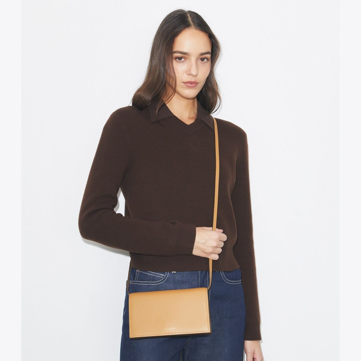 Perry Wallet Crossbody
