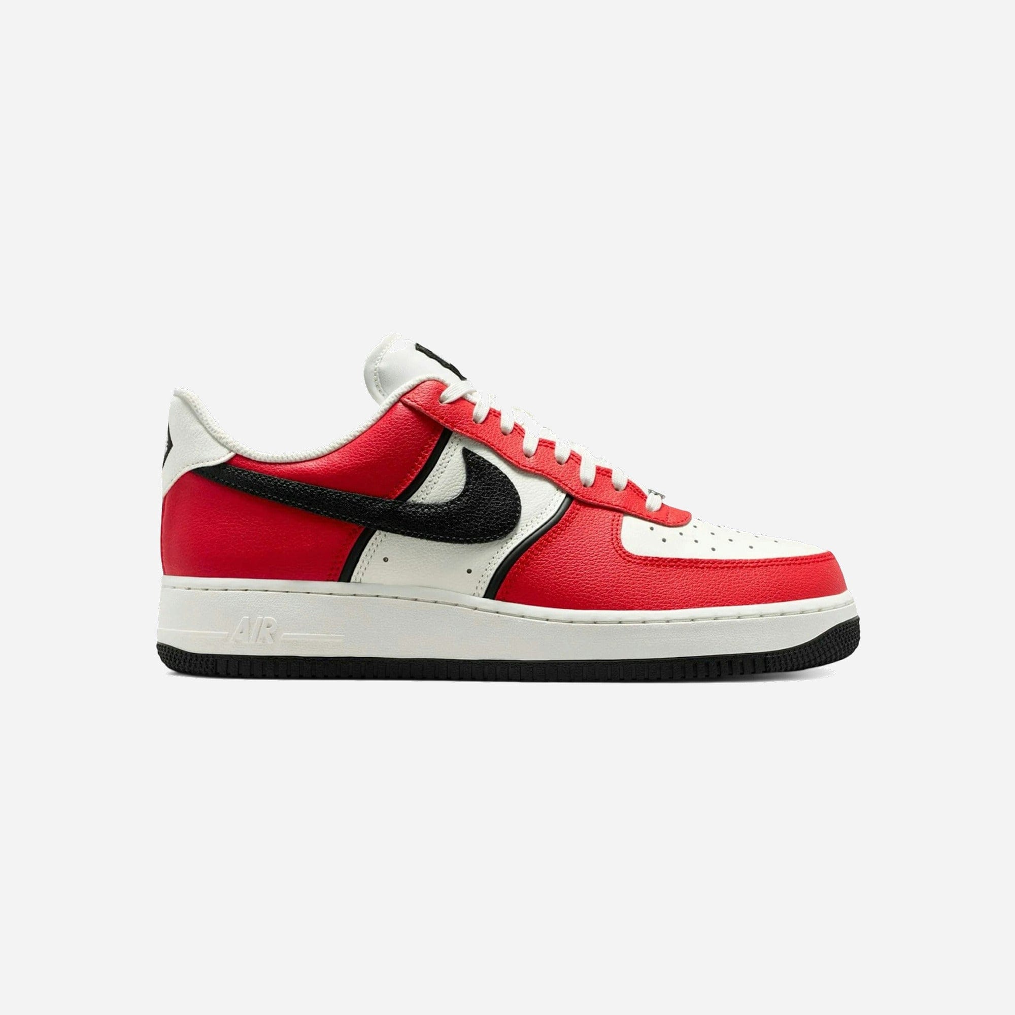 Nike Air Force 1 Low '07 Lv8 University Red Sail Black