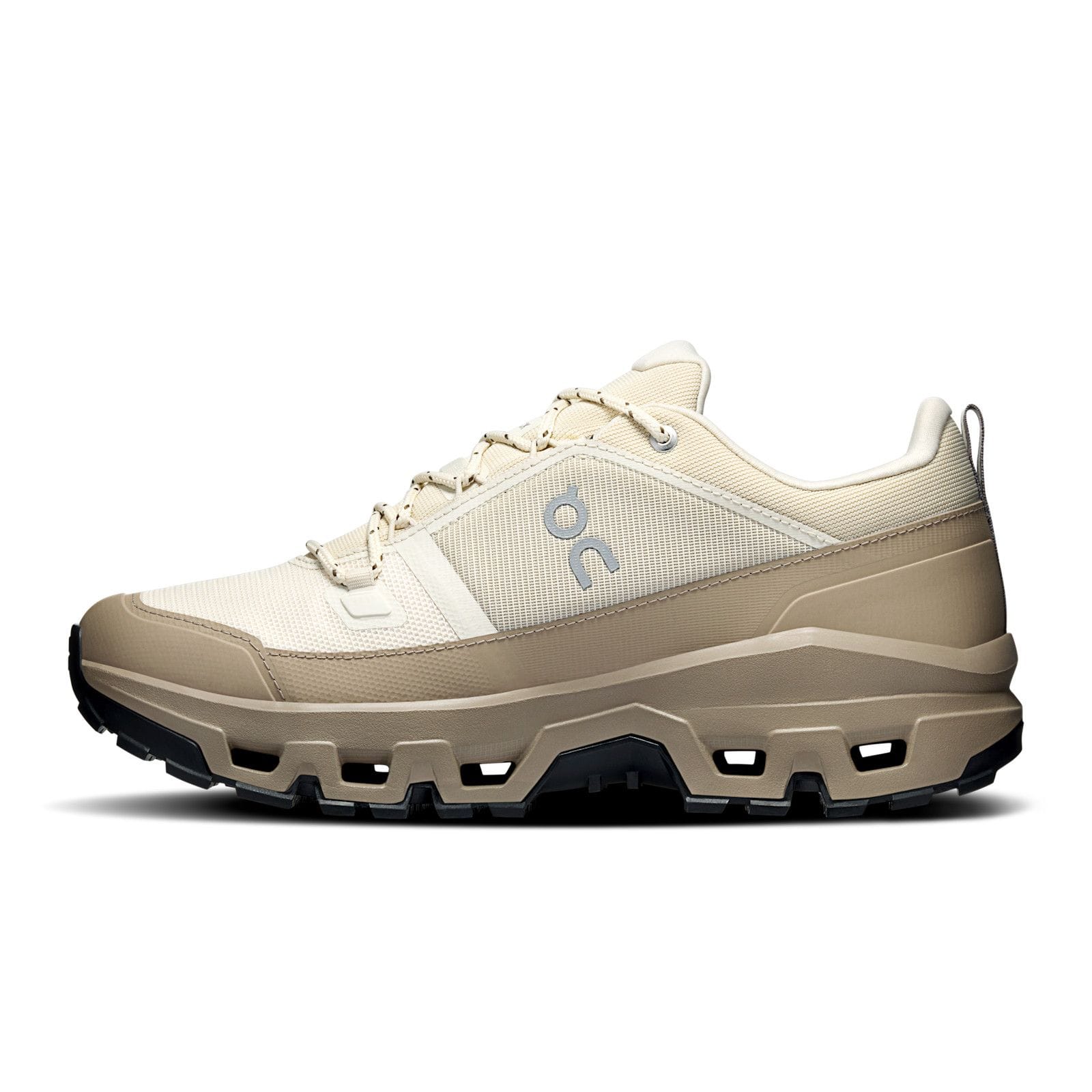 ON Running Cloudrock Low Waterproof Grain Soba