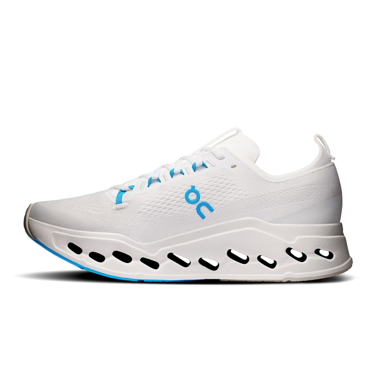 ON Running Cloudsurfer Max White Ivory