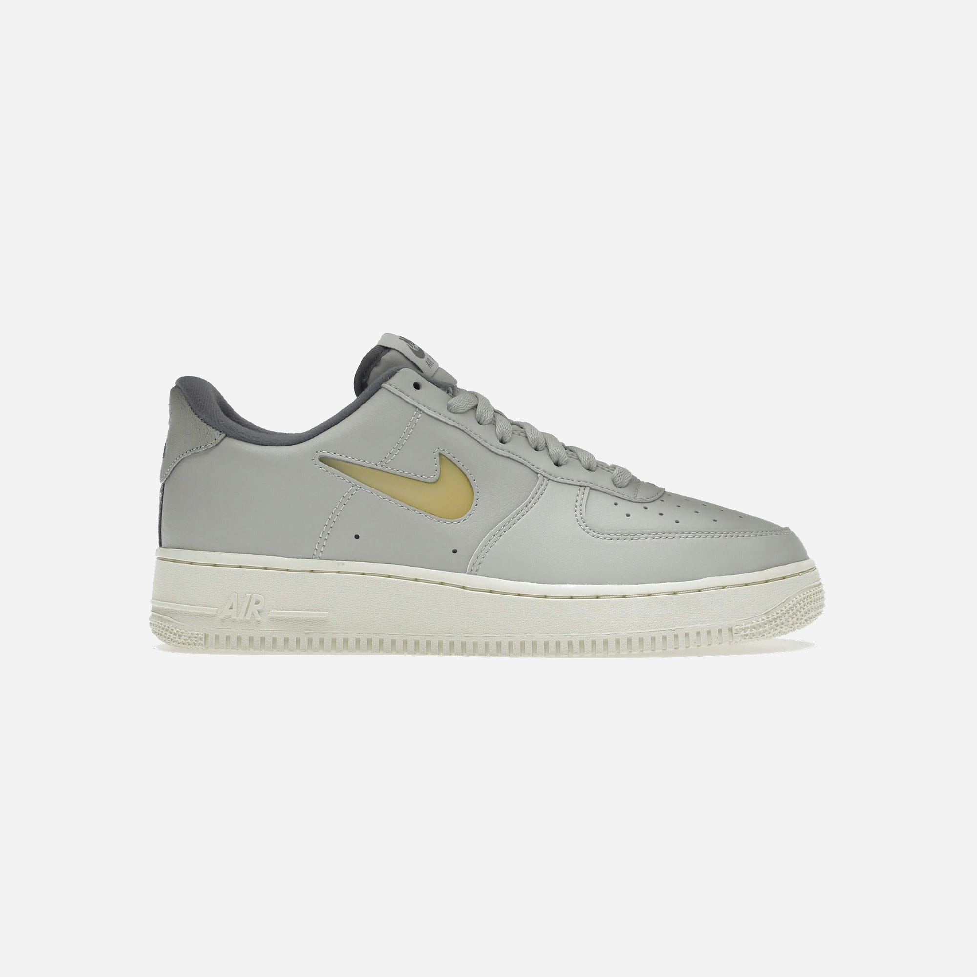 Nike Air Force 1 Low '07 Jewel Light Bone Coconut Milk