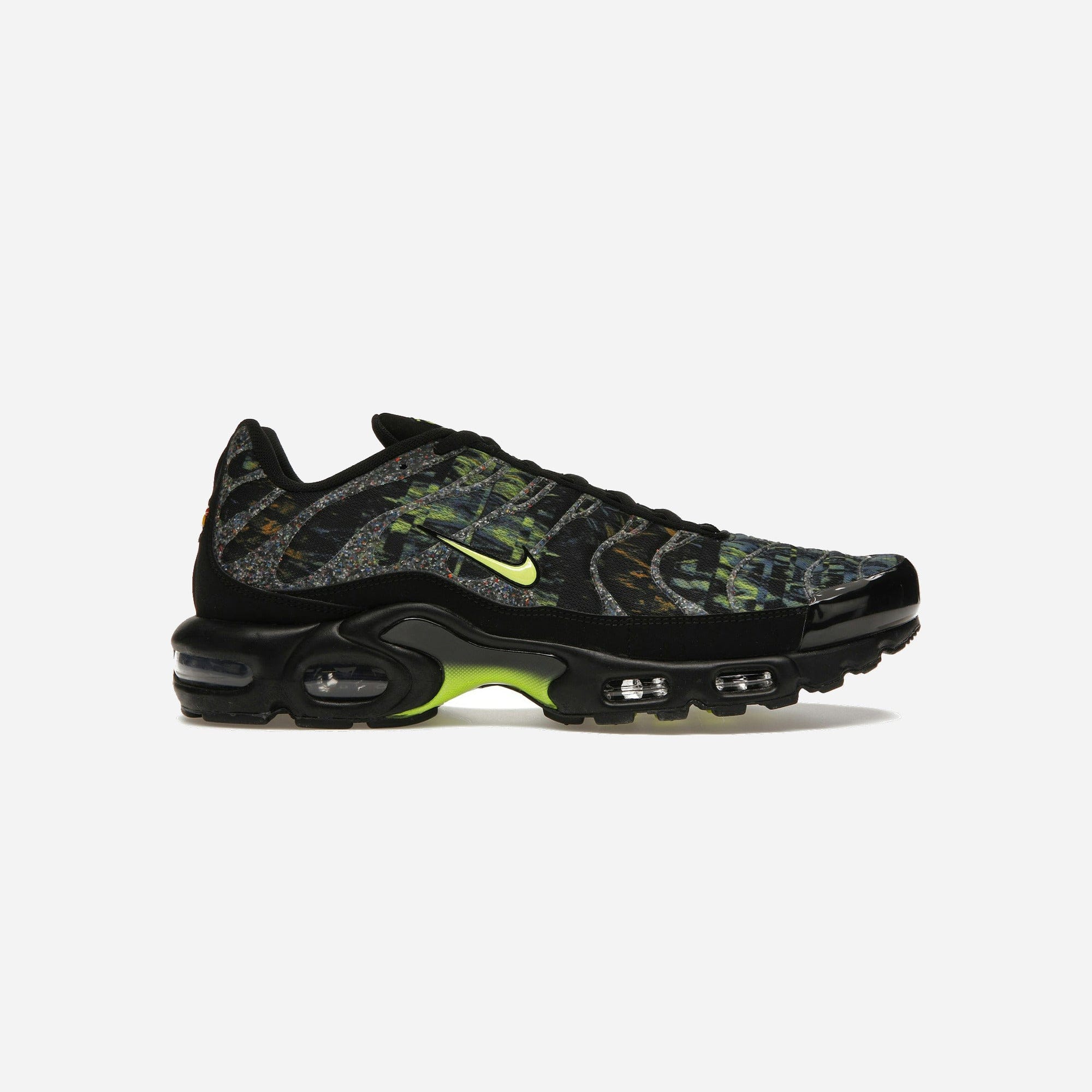 Nike Air Max Plus Sustainable Black Volt