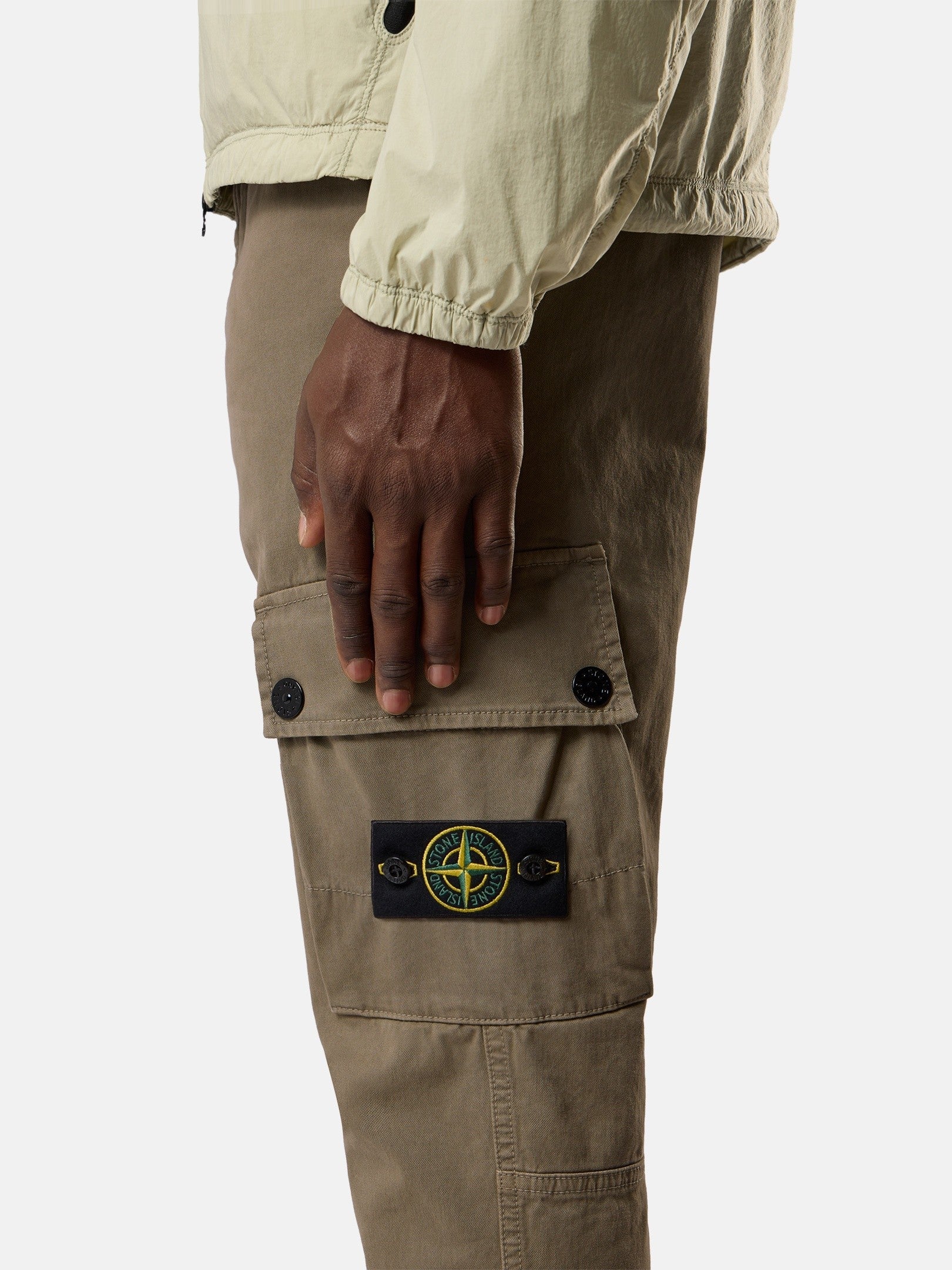 Stone Island Slim-Fit Cargo Trousers with Zip Pockets 3100034