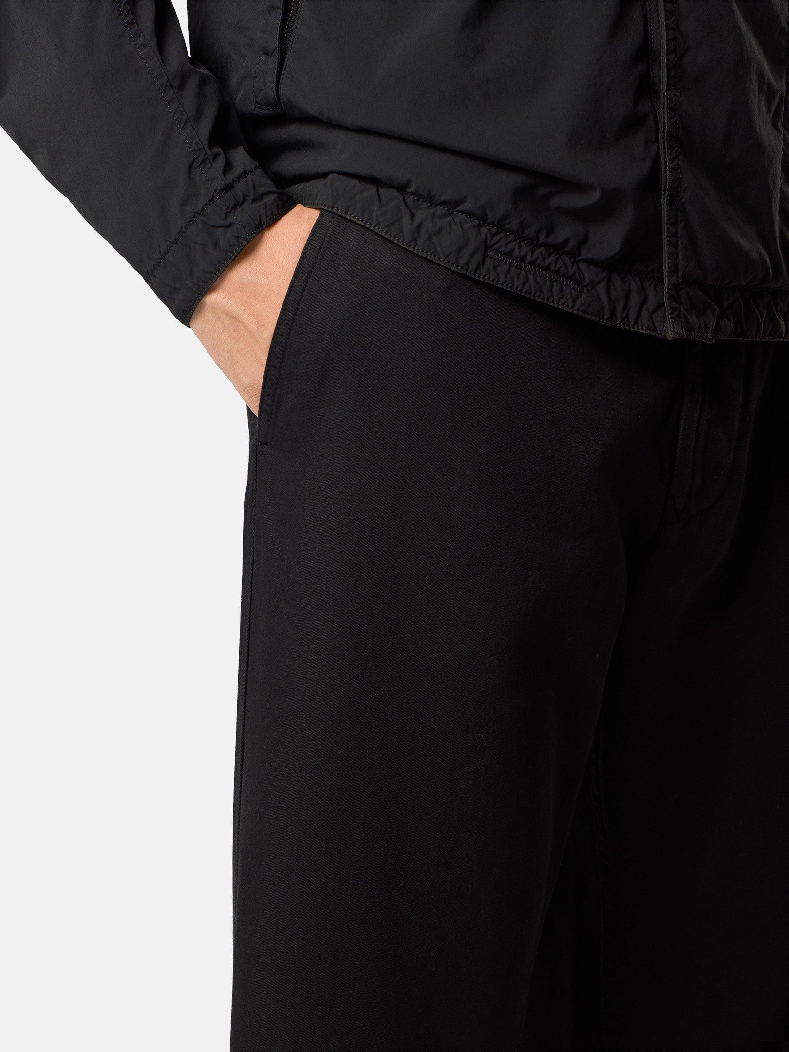 Stone Island Regular-Fit Chino Trousers with Pockets 3100001