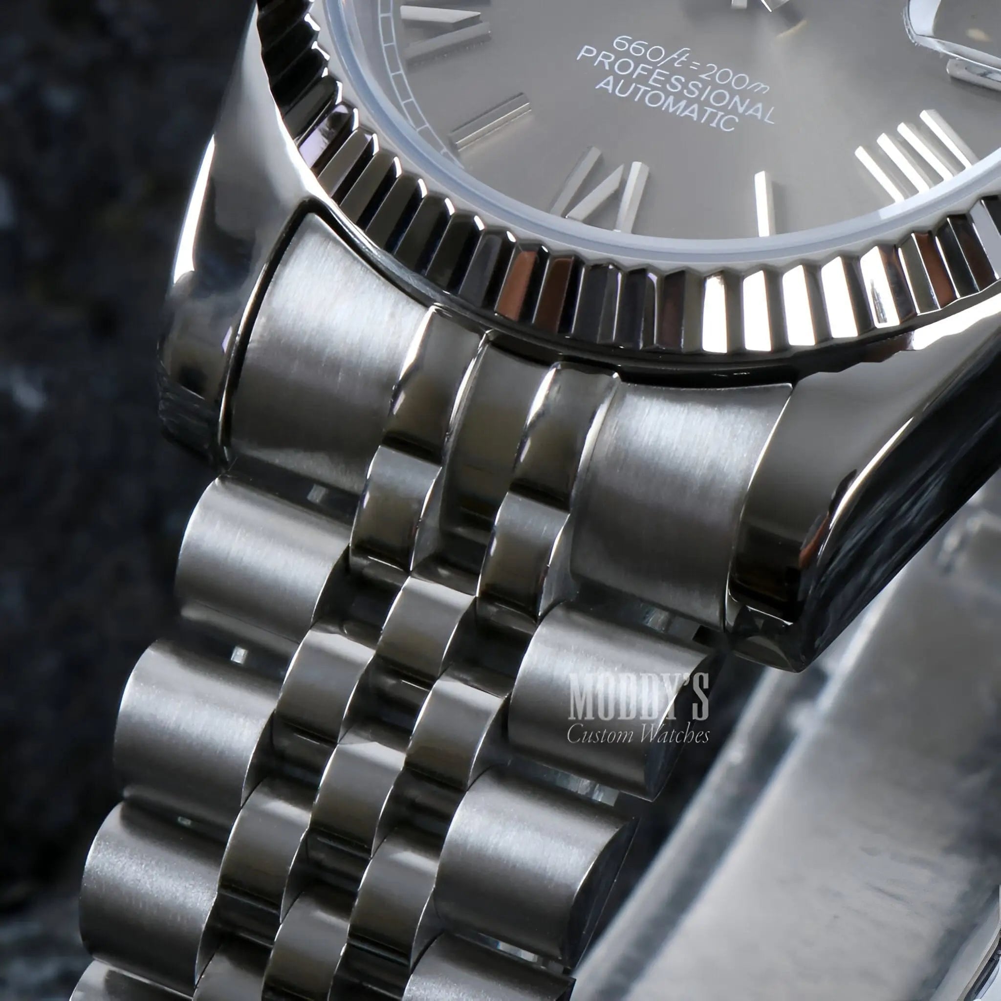 ModJust Roman Champagne