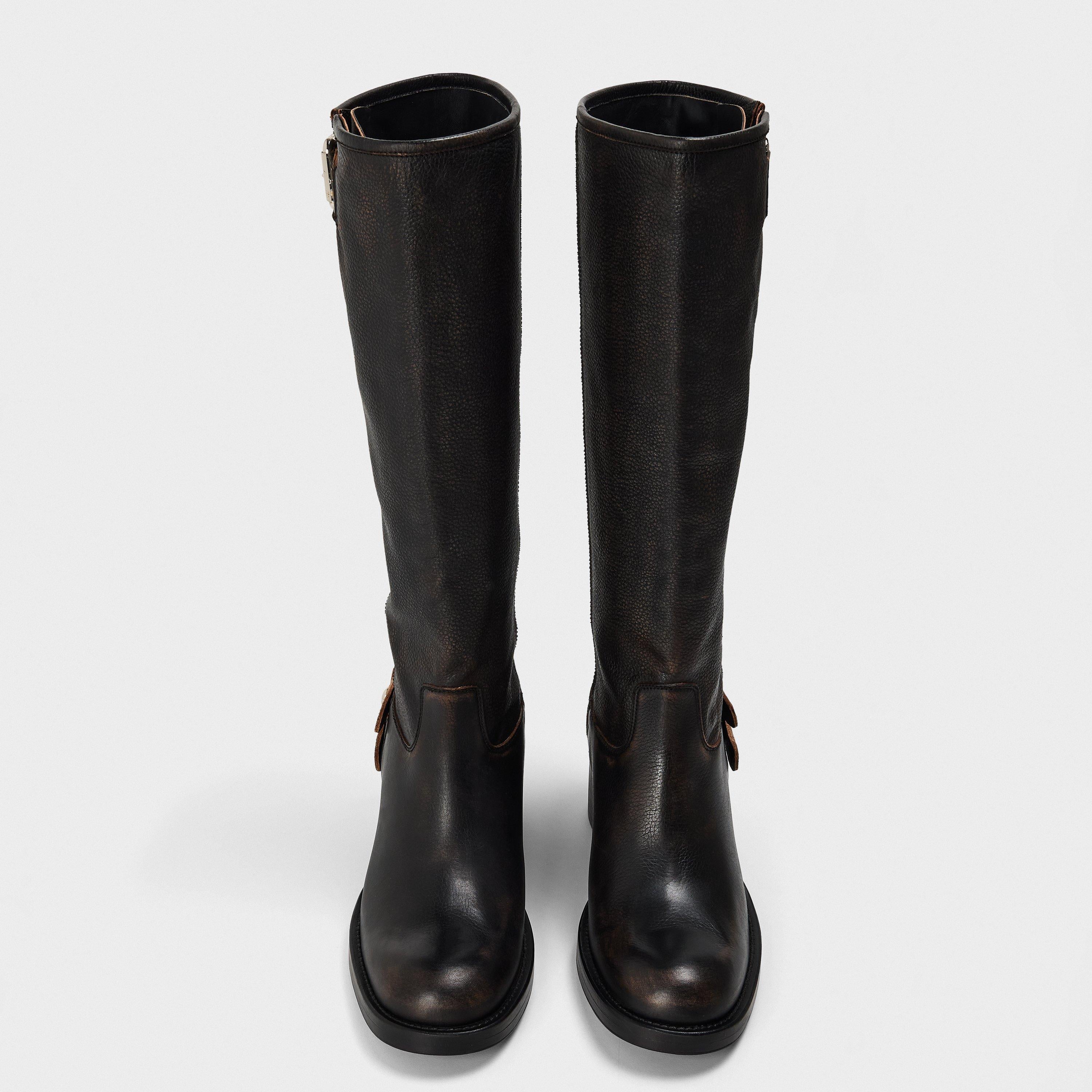 Contemporary Over the Knee Boots