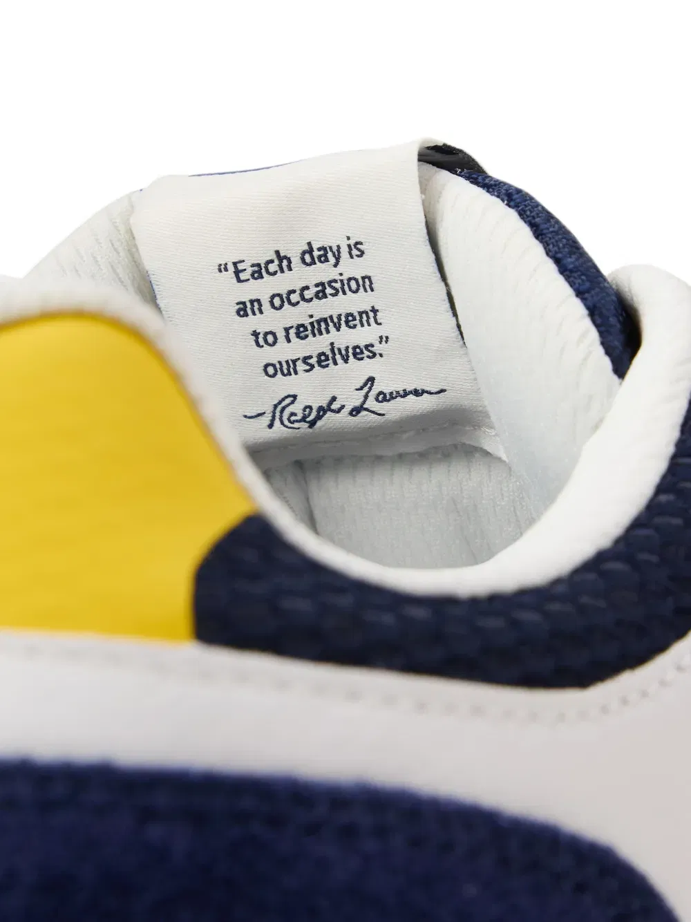 Train 89 V2 sneakers