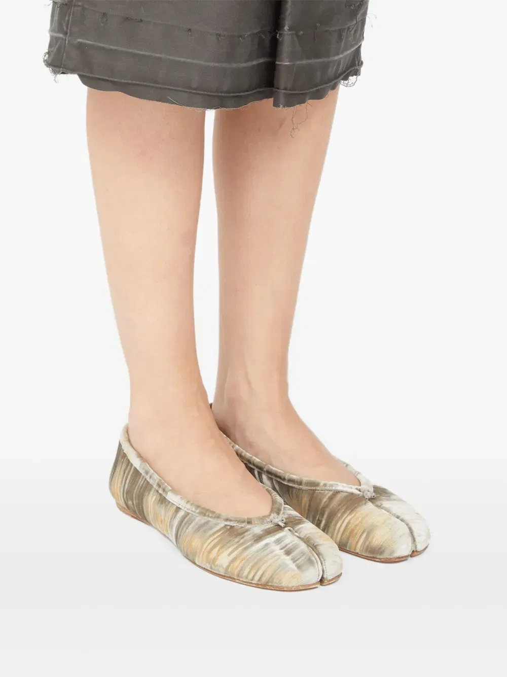 Tabi ballet flats