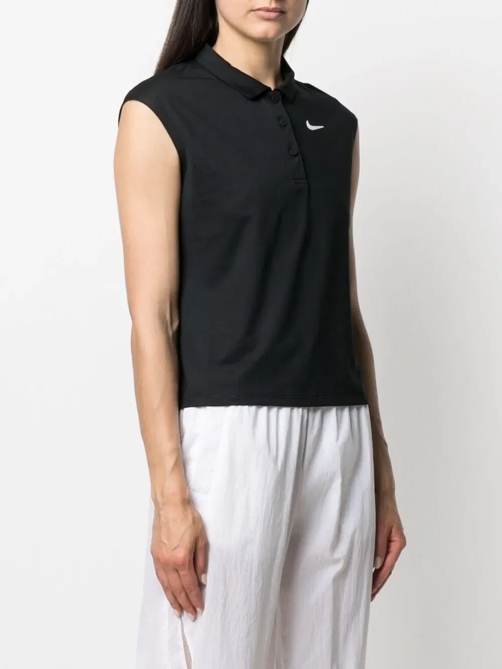 logo-detail polo top