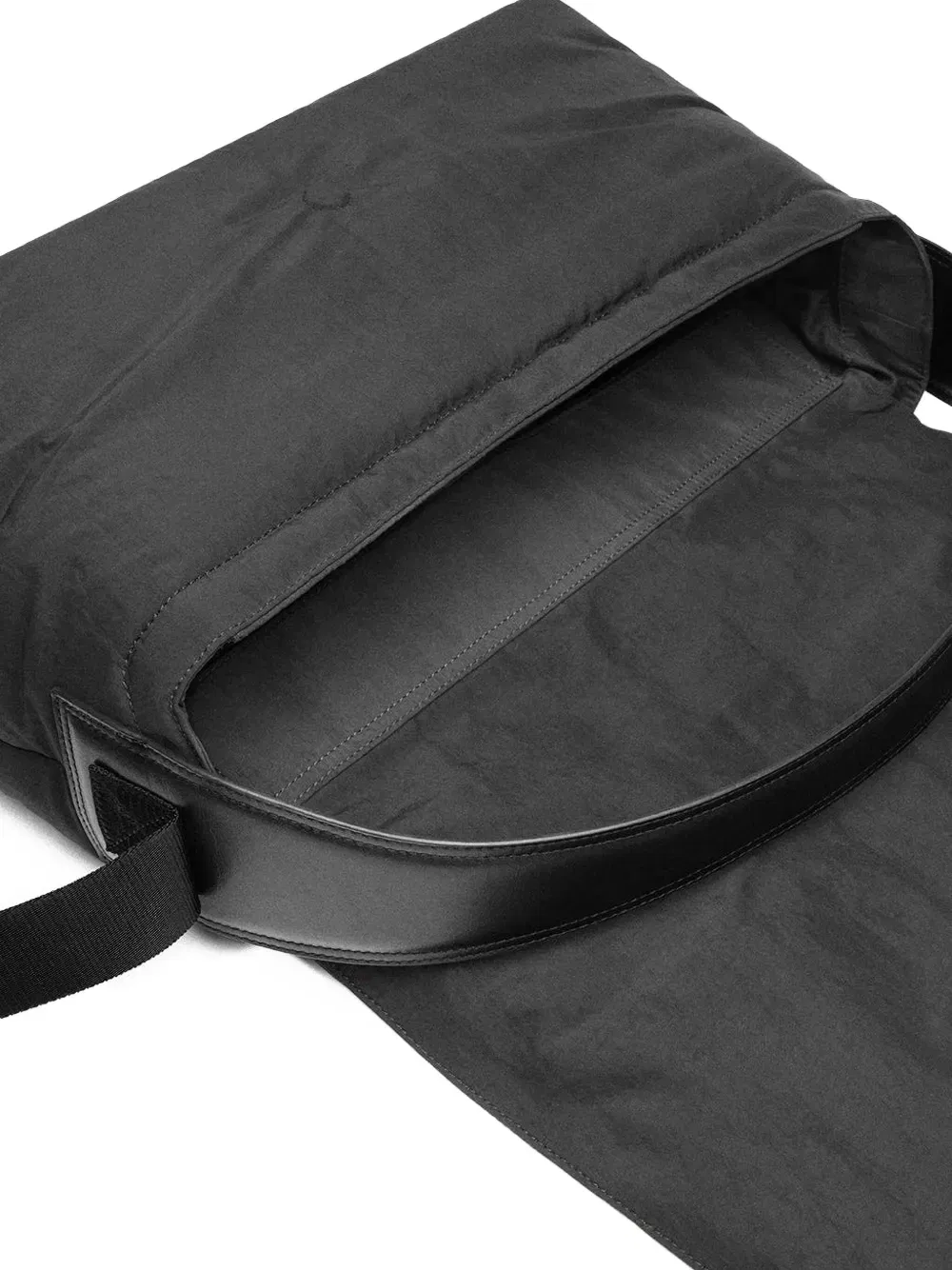 Bambino messenger bag