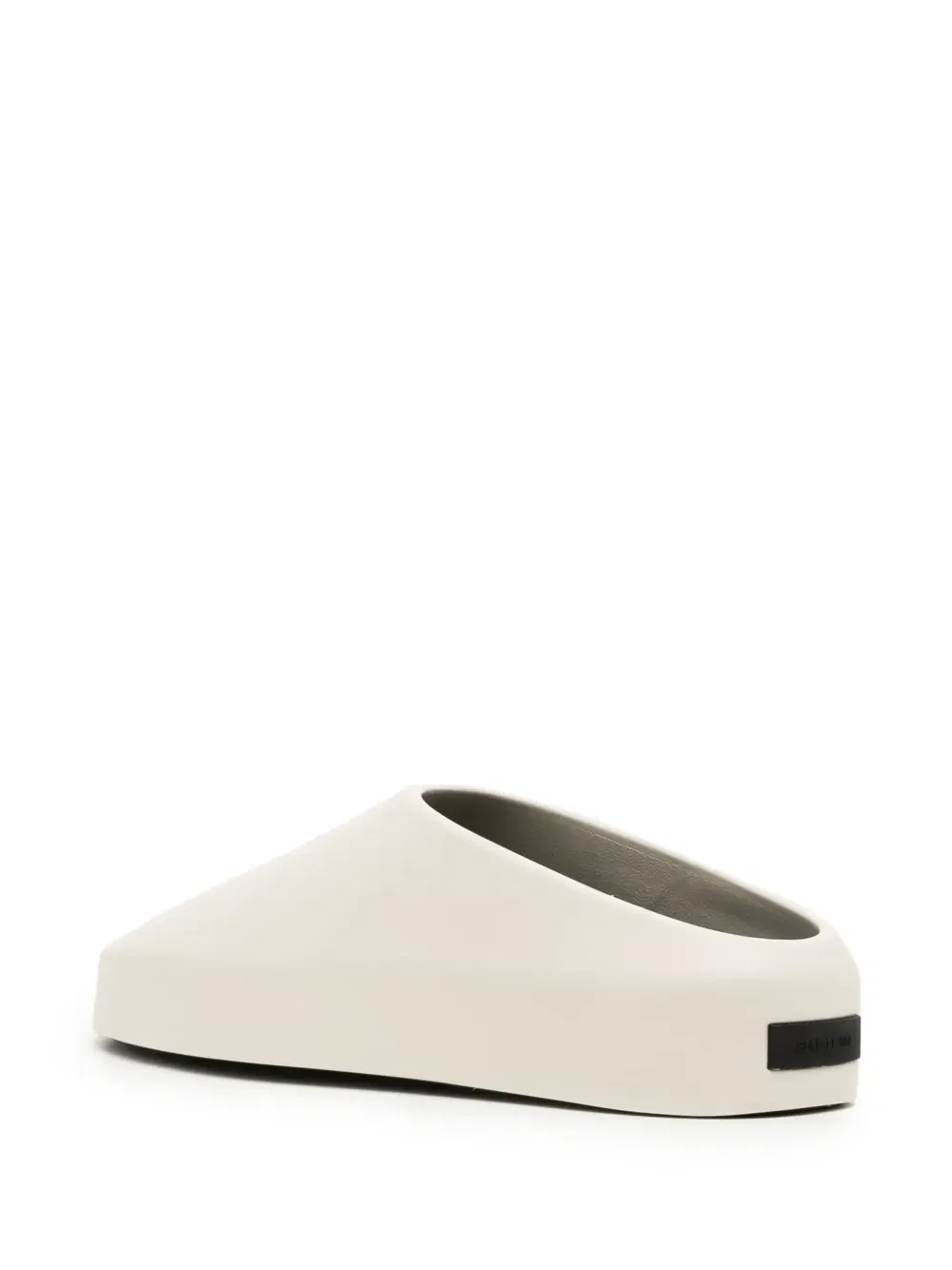 The California 2.0 slippers