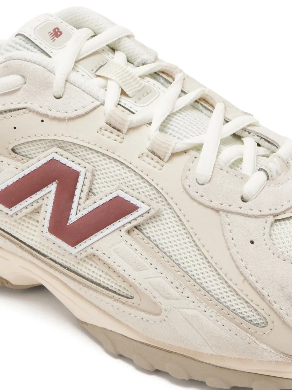 204L logo sneakers