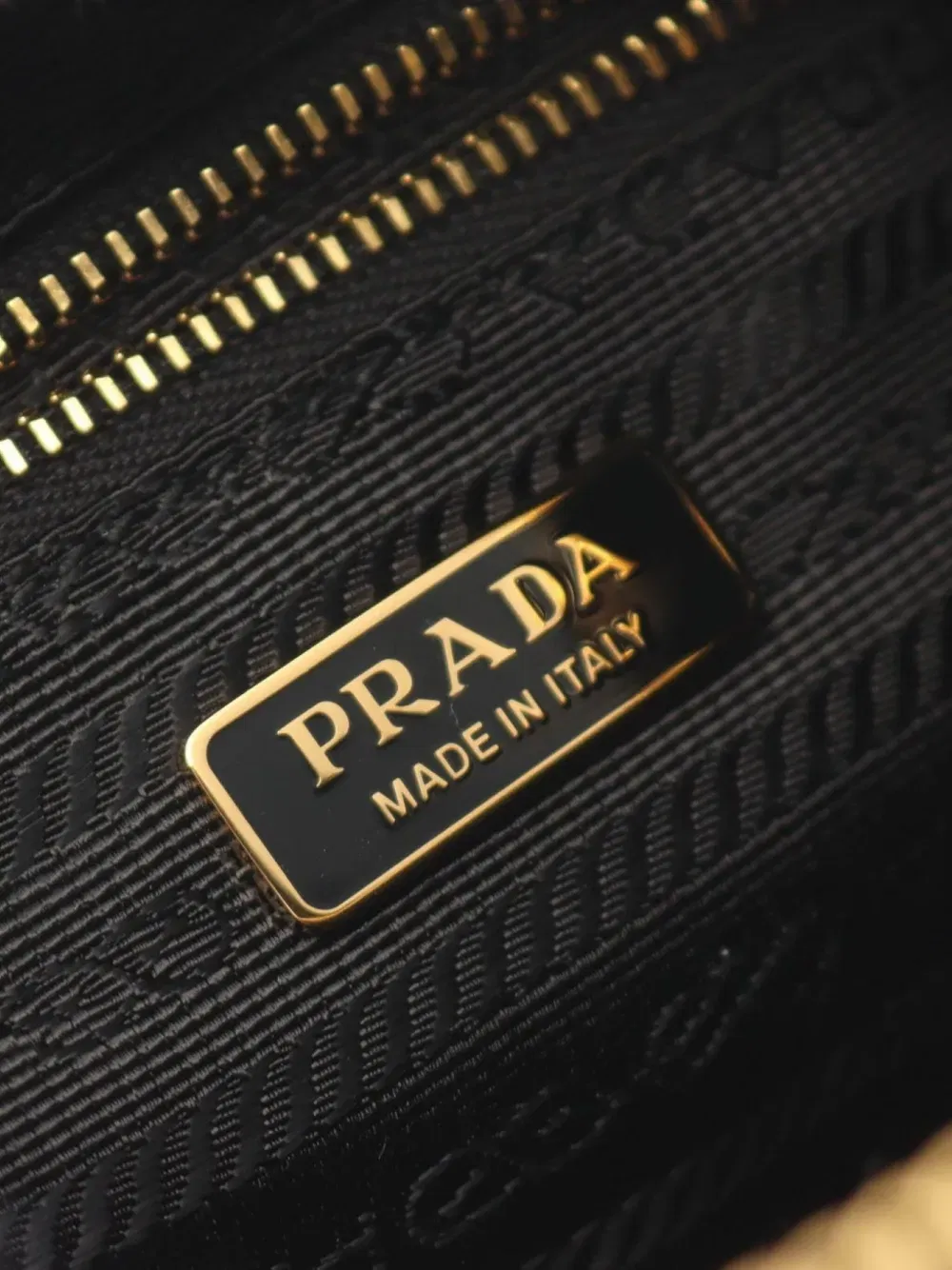 2020 Sacca shoulder bag