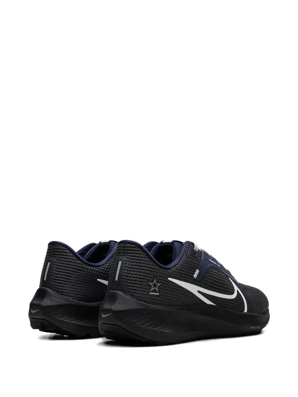 Air Zoom Pegasus 40 running sneakers