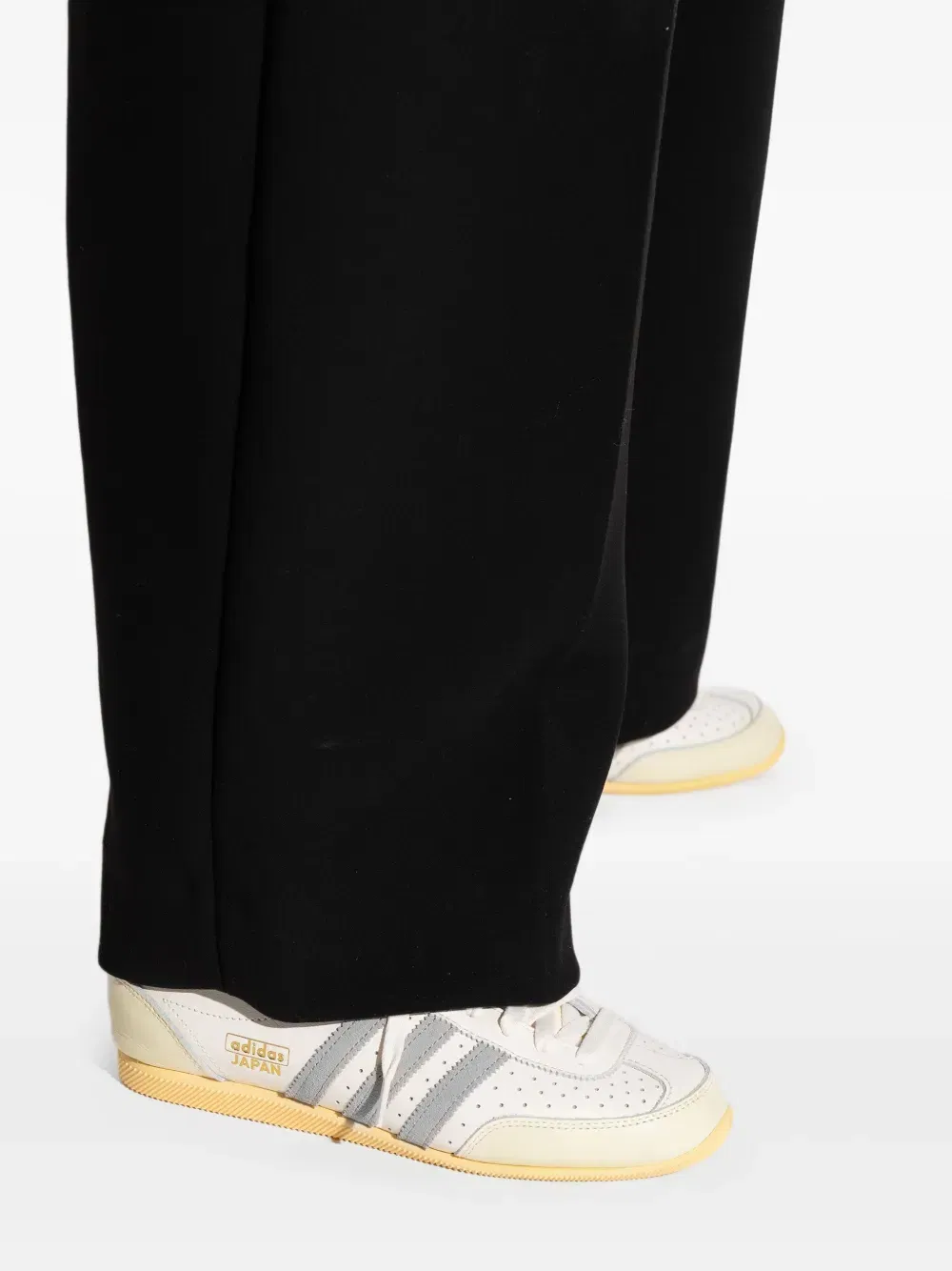 Japan Decon leather three-stripe sneakers