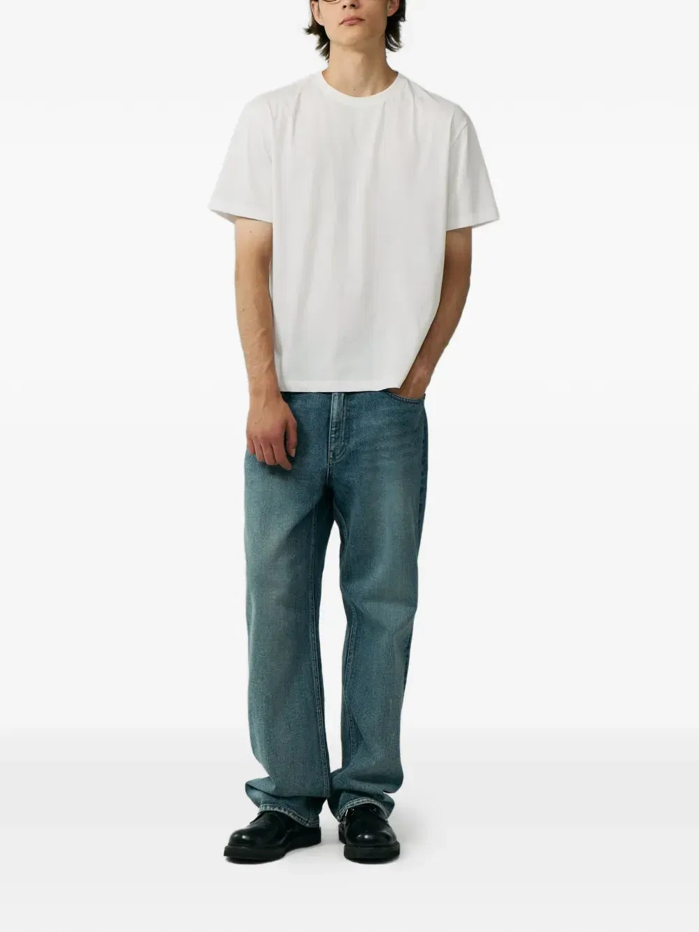 white T-Shirt