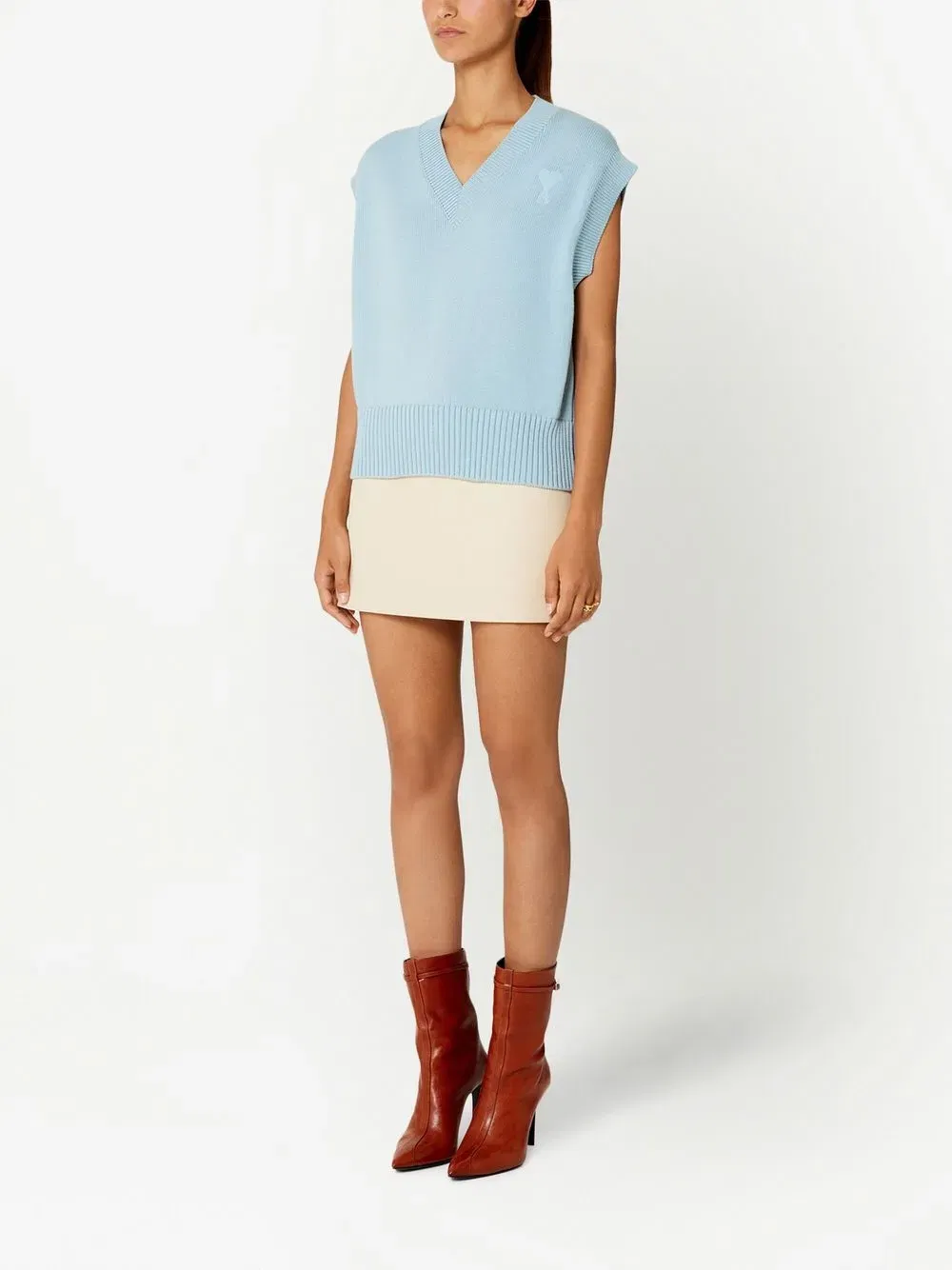 Ami De Coeur V-neck vest