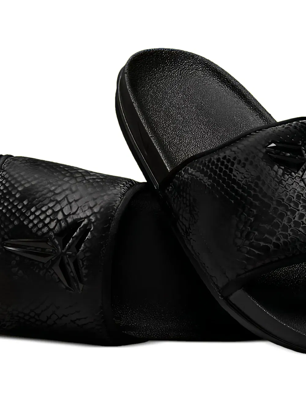 Kobe Offcourt Black slides