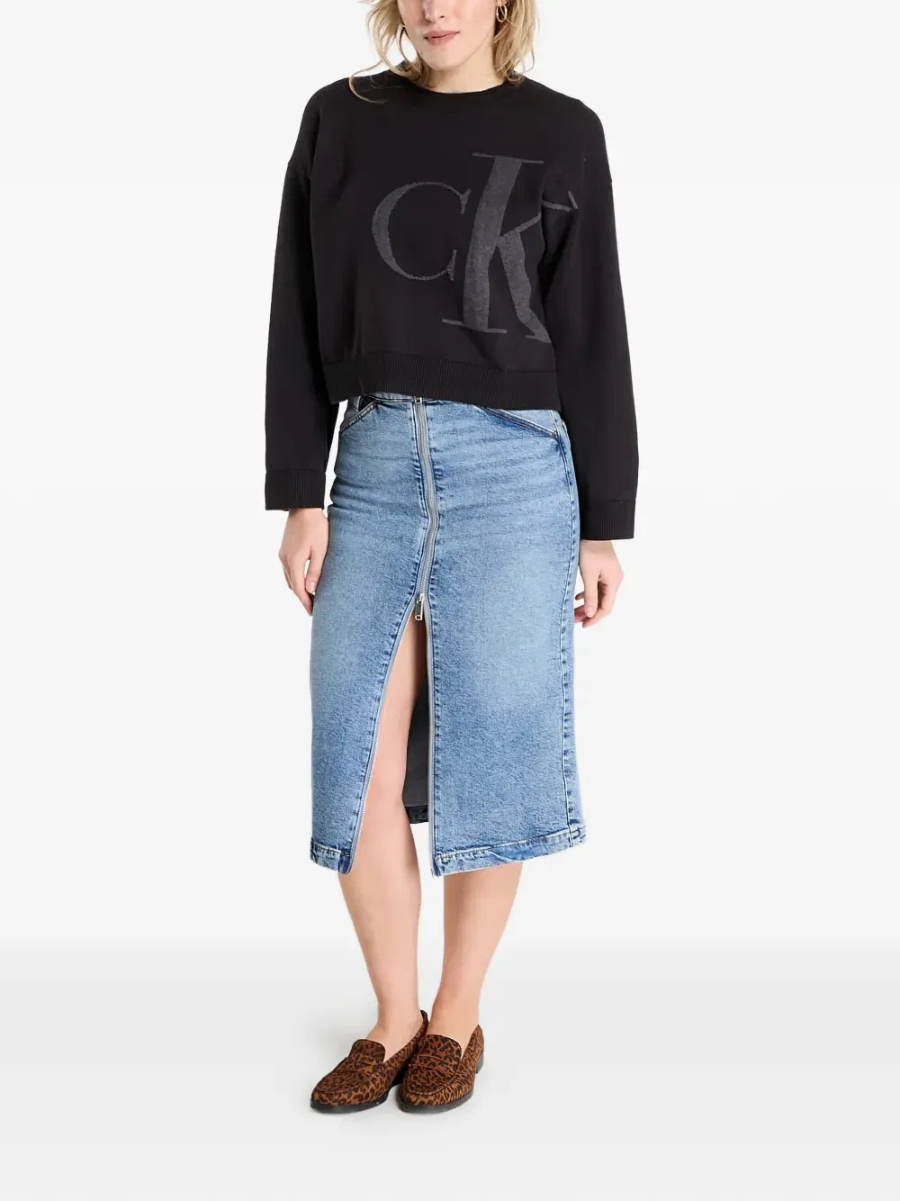 long sleeve logo sweater