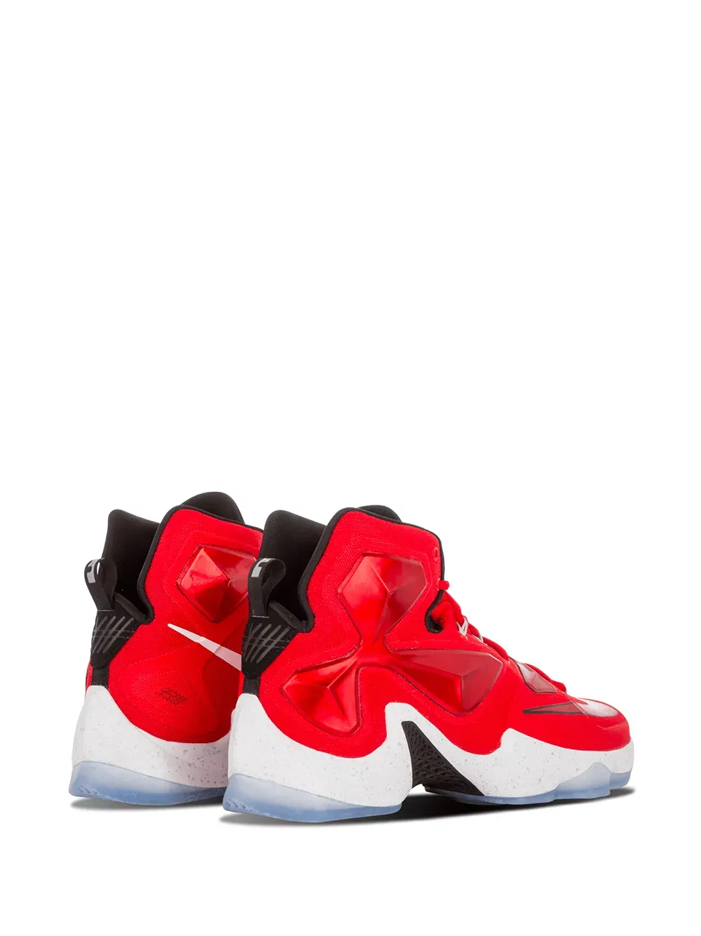 Lebron 13 sneakers