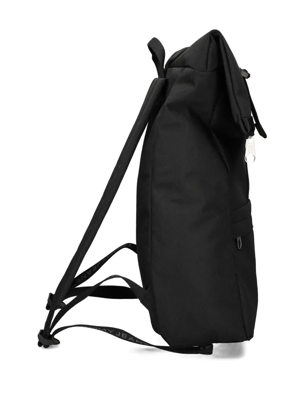 buckle-fastening roll-top backpack