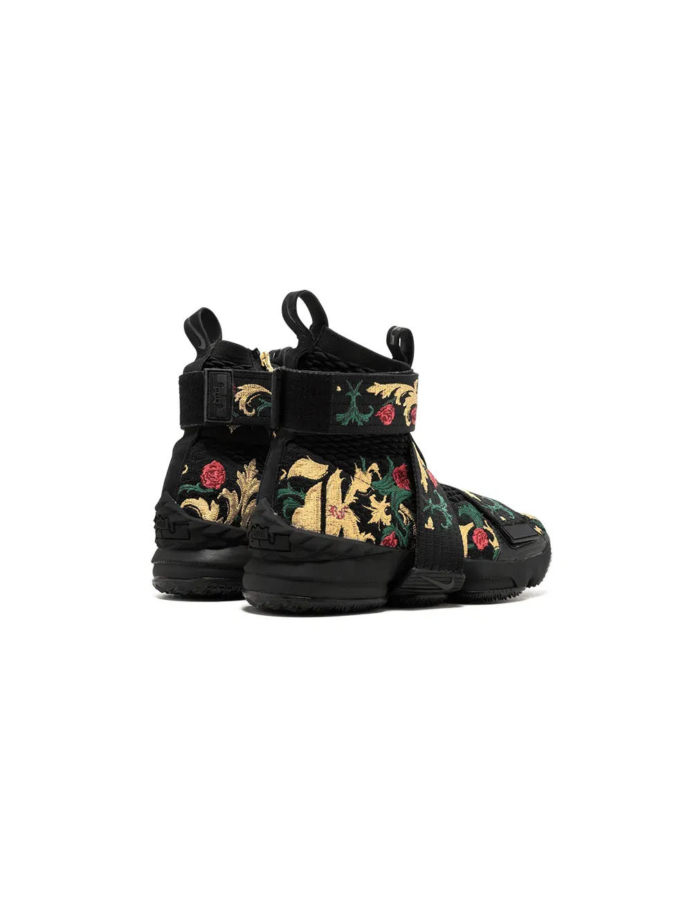 Lebron 15 Lif sneakers