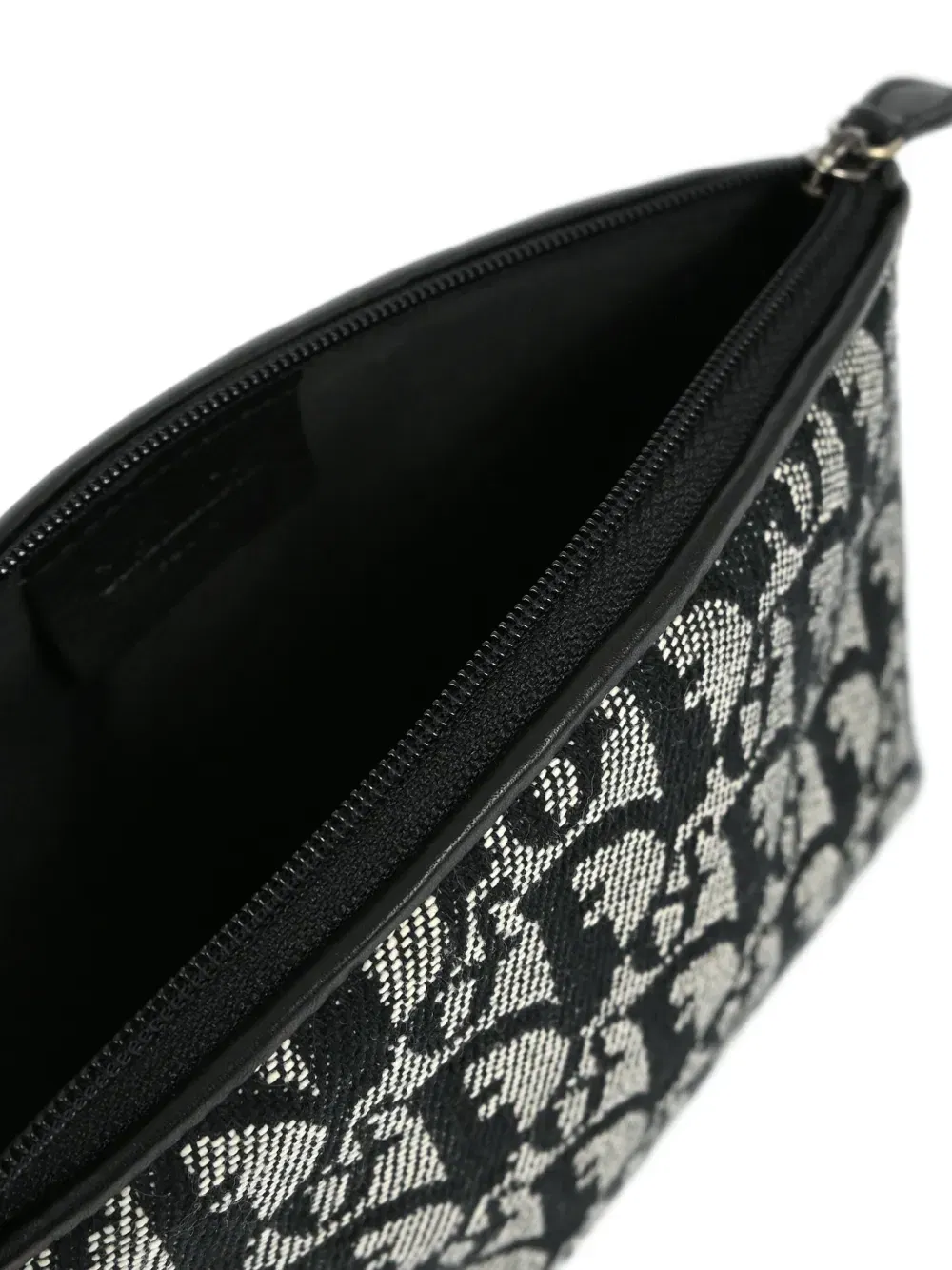 2003 Trotter makeup bag