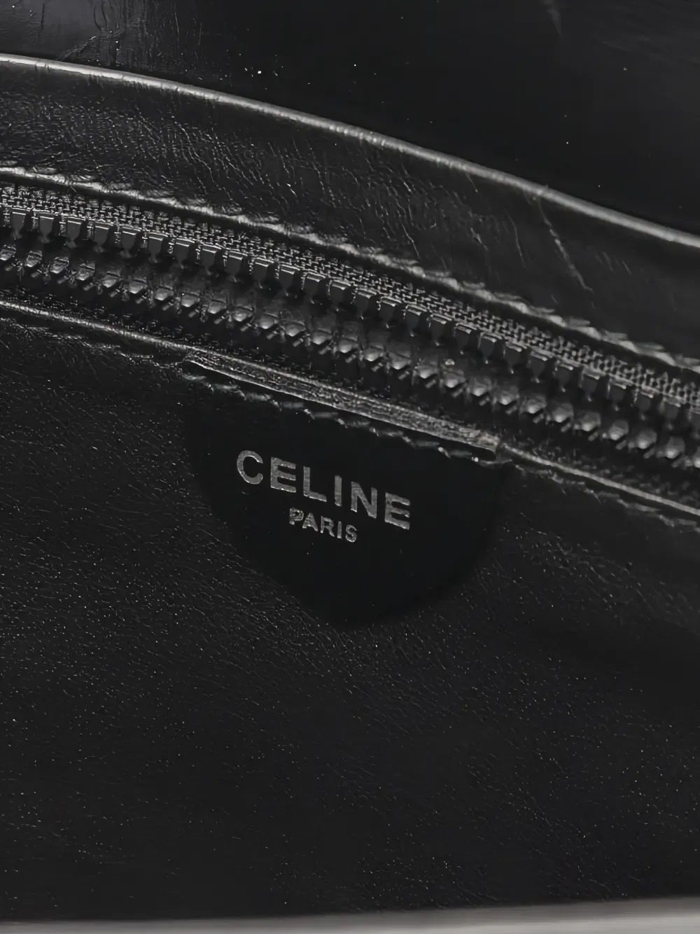 2000s leather clutch bag