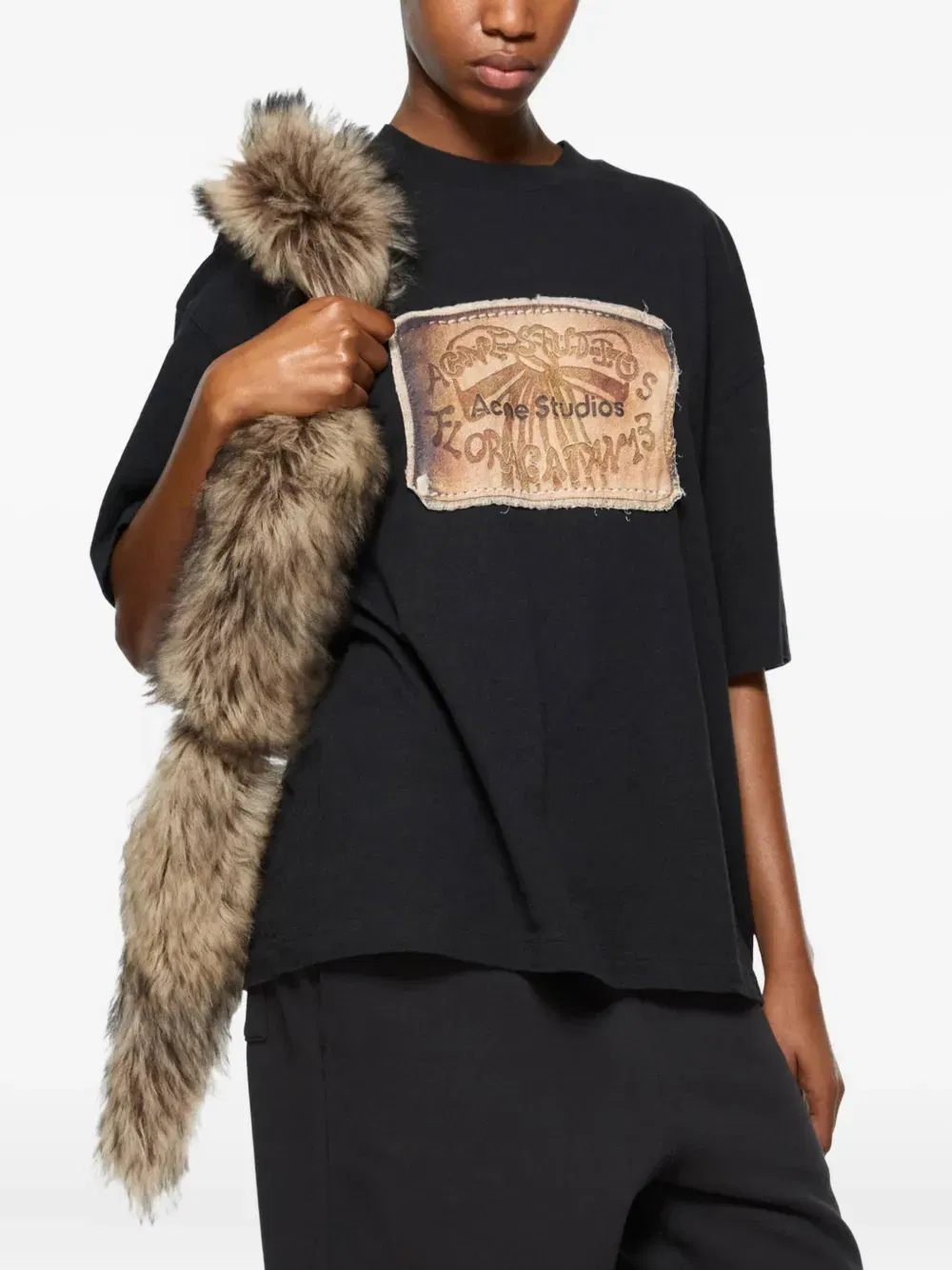 graphic-detail organic-cotton T-Shirt