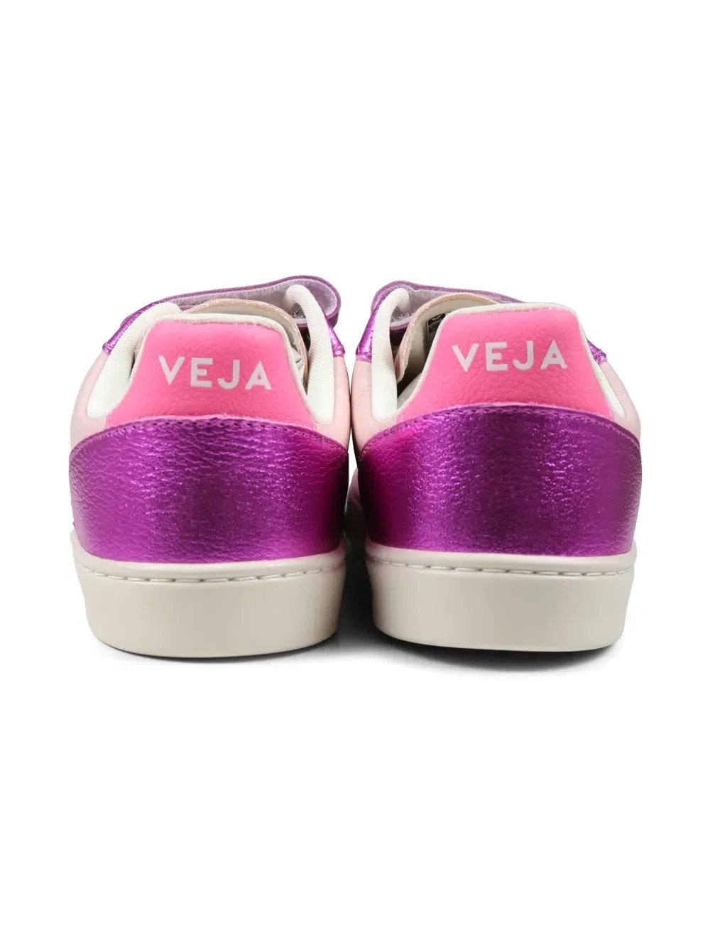 V-10 sneakers