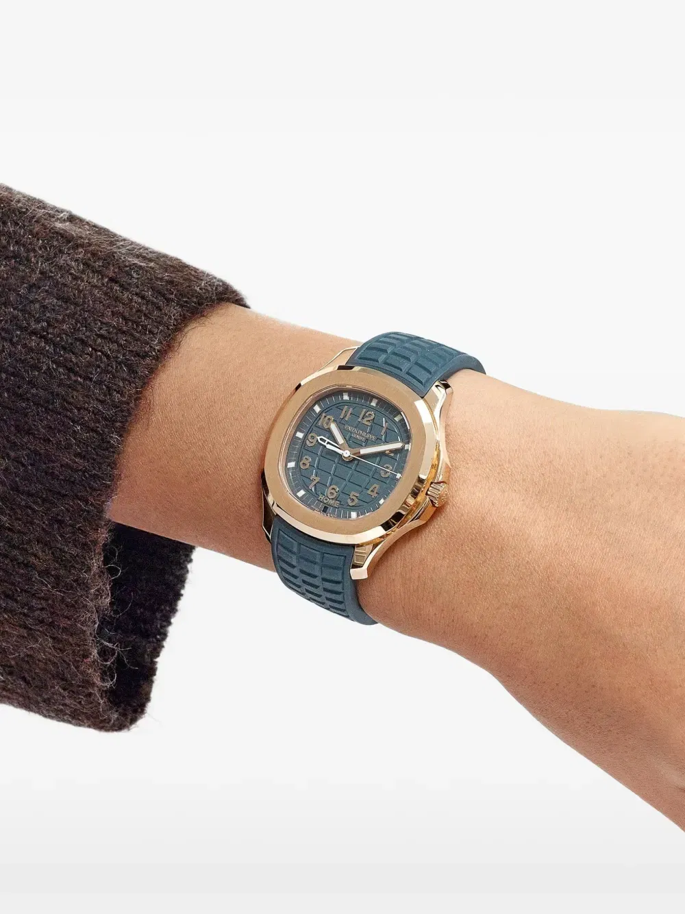 2024 Aquanaut 5269R-001 'Travel Time' 39mm watch