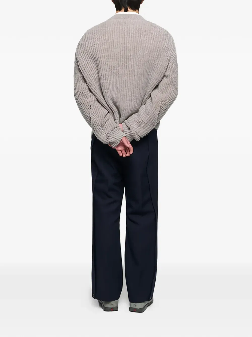 buttoned interlaced cardigan