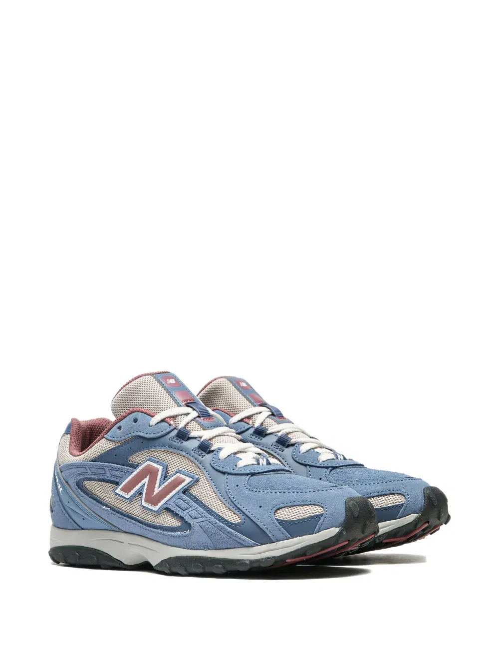 204L sneakers