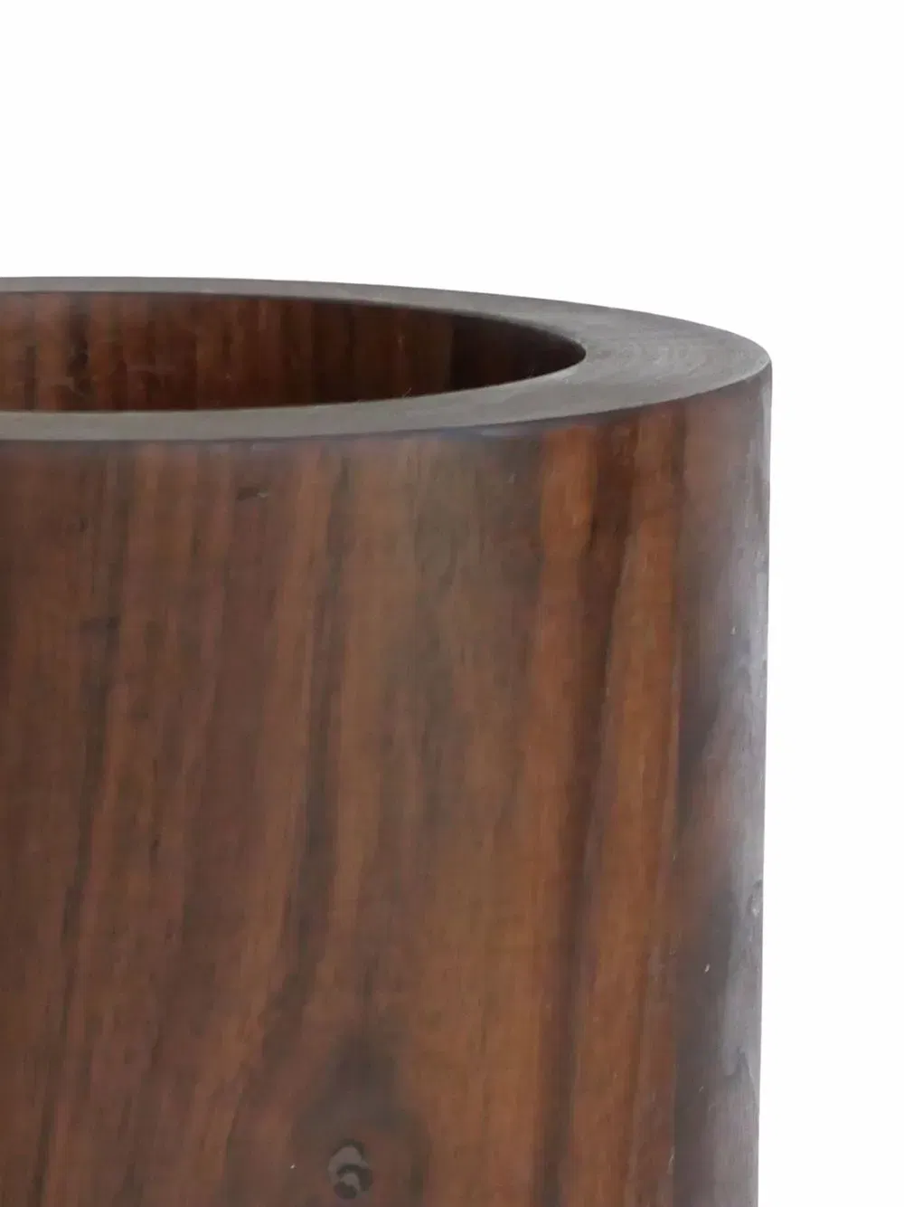 Busk wood vase