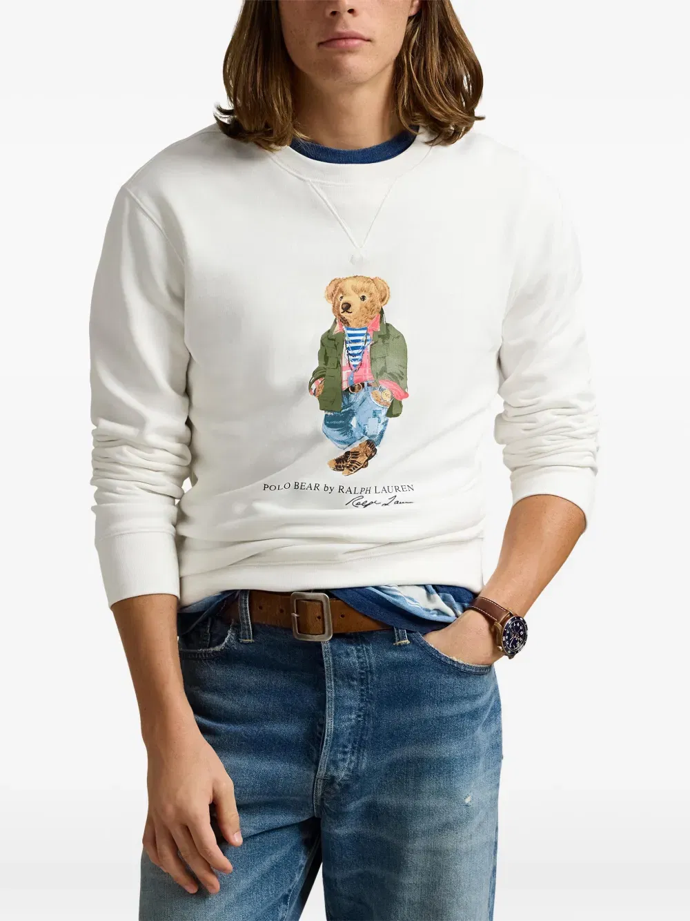 bear-motif sweatshirt
