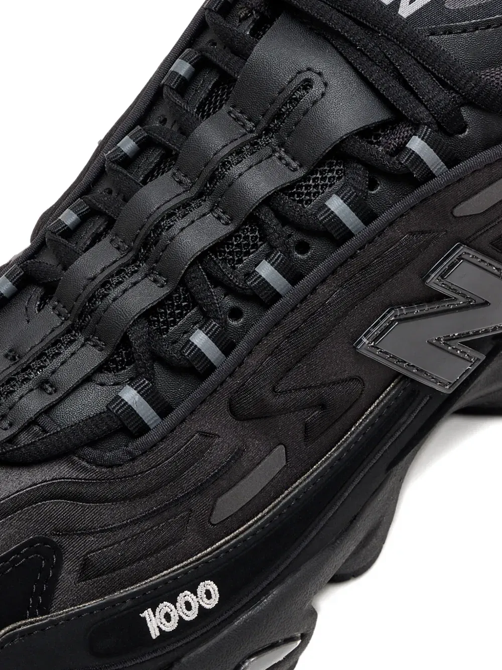 1000D logo sneakers