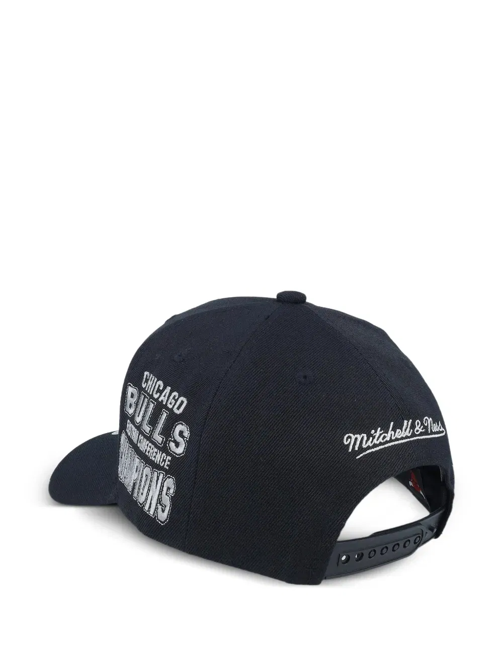 NBA Chicago Bulls embroidered snapback cap