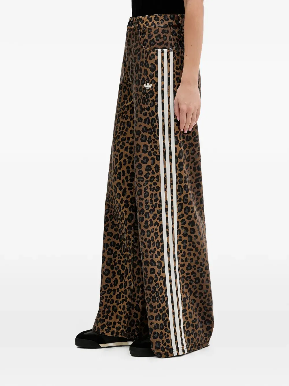 leopard-print striped jeans