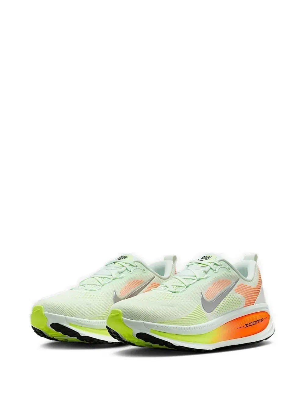 Vomero 18 road running sneakers