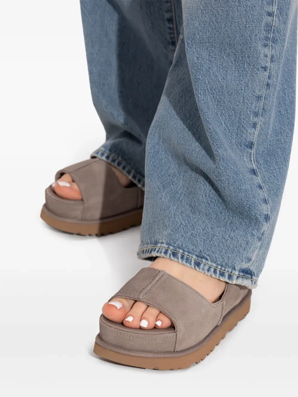 Goldenstar sandals