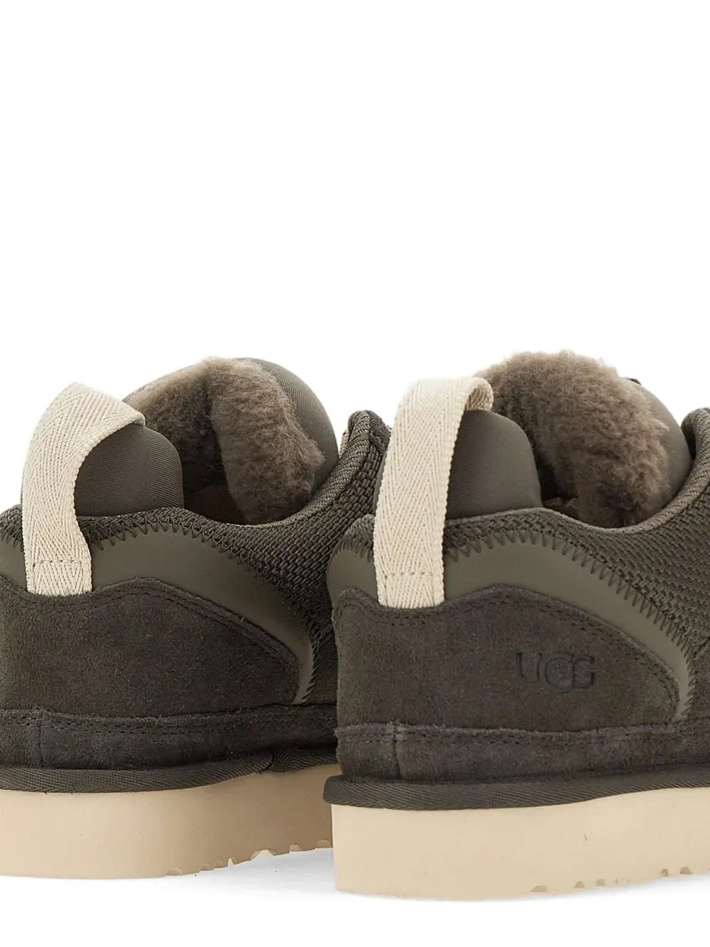 padded-collar low-top sneakers